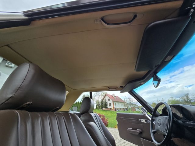1988 Mercedes 560SL R107 — zdjęcie 9